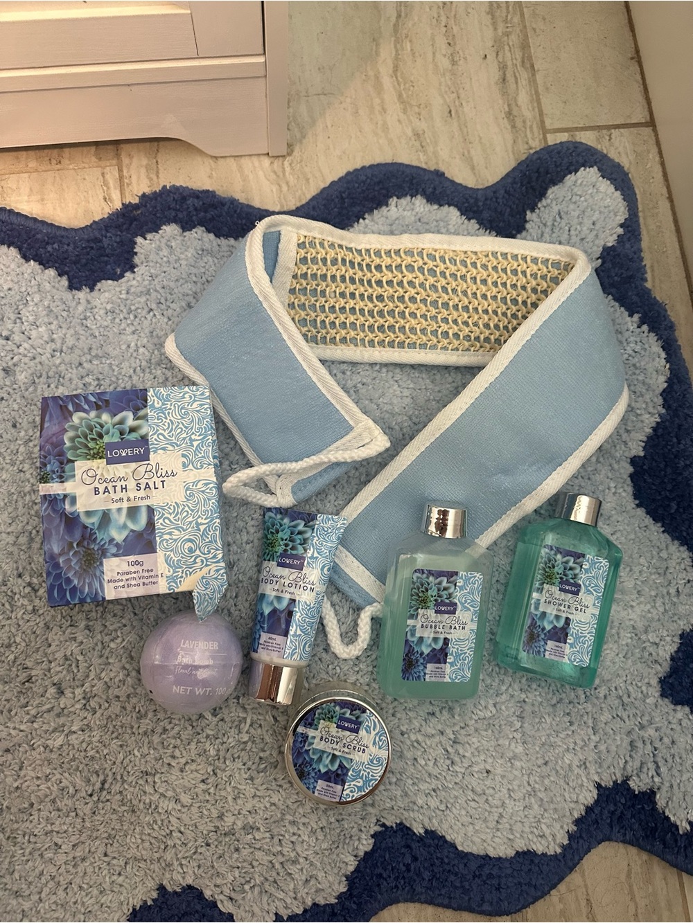 Love Ocean Bliss Bath & Body Gift Set - Light Blue and Lavender